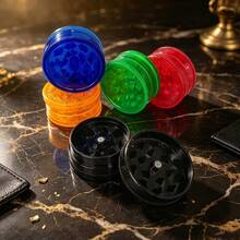1pc, Multi-Color Optional Mini Plastic Grinder, Double-Layer Detachable Manual Crushing Tool, Portable Double-Layer Plastic Grinding Box, Magnetic Transparent Shell Manual Crushing Tool, Multi-Color Optional - Multicolor - View 6