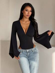 Women's Deep V-Neck Long Sleeve Flared Sleeve Slim Fit Bodysuit, Flattering, Suitable For Date Night And Nightclub Party - Black - View 5