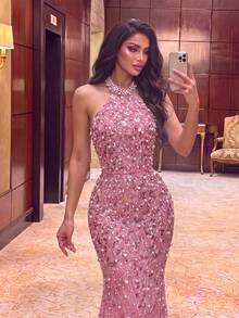 Women's Charming Pink Halter Neck Mermaid Evening Gown, Sleeveless Backless Long Formal Dress, Embellished With Shiny Sequins And Beads, Suitable For Parties - Pink - View 3