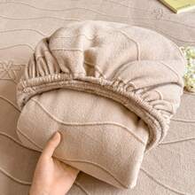 1 buah Sprei Fitted Imitasi Kasmir, Lembut & Nyaman, Hangat & Halus, Tersedia Berbagai Warna, Perlengkapan Tempat Tidur, Pelindung Kasur, Cocok Untuk Hotel, Kamar Tidur, Kamar Tamu, Asrama Mahasiswa, Semua Musim - Unta - View 6
