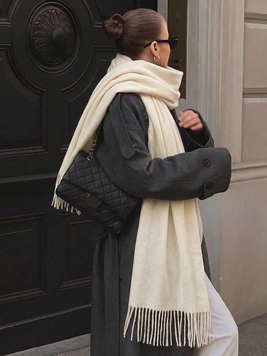 1pc Women's Minimalist Solid Color Cashmere Scarf, Casual Versatile Tassel Warm Shawl, Fashionable Cold-Proof Outerwear, Suitable For Daily Wear, First Choice For Holiday Gift