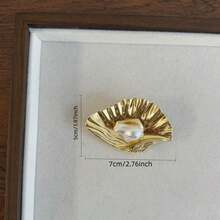 1pc French Vintage Niche Design 3D Metal Shell Faux Pearl Brooch, Luxury High-End Exquisite Coat Jacket Pin, - Shell - View 2