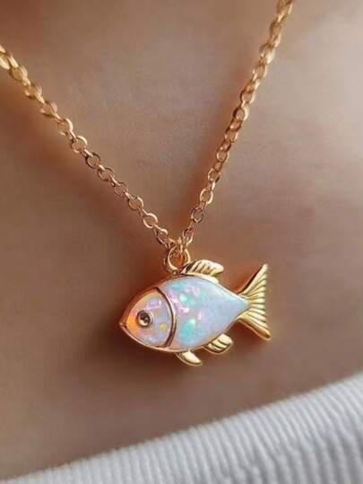 1pc Vintage Elegant Small Fish Design White Enamel Shell Pearl Fashion Pendant Necklace, Suitable For Women's Daily, Party, Travel Jewelry Gift