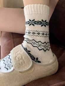 4 Pasang Kaos Kaki Kasual Lembut dan Hangat Seri Retro Cokelat Musim Gugur/Dingin - MultiWarna - View 4