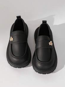 Sepatu Loafer Slip-On Modis untuk Anak Perempuan, Dekorasi Mahkota Berlian Imitasi Logam, Sol Tebal Anti Selip, Lapisan Lembut, Pas Nyaman, Warna Hitam Klasik, Abadi untuk Pakaian Sekolah Sehari-hari - Hitam - View 4
