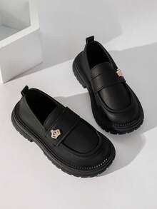 Sepatu Loafer Slip-On Modis untuk Anak Perempuan, Dekorasi Mahkota Berlian Imitasi Logam, Sol Tebal Anti Selip, Lapisan Lembut, Pas Nyaman, Warna Hitam Klasik, Abadi untuk Pakaian Sekolah Sehari-hari - Hitam - View 6