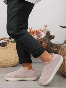(1 Size Up) 1 Pair Kids Breathable Soft Knit Sports Shoes, Solid Color Minimalist Flat Casual Sock Shoes, Suitable For All Seasons - Pink - View 5