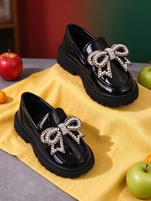 1 Pair Kids Black Pearl Rhinestone Bow Patent Leather Loafers, Thick Sole Non-Slip Durable Rubber Sole Slip-On School Style Shoes For Girls, Suitable For School, Weekend Outings - Black - View 3