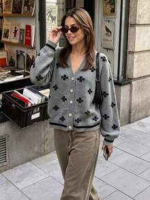 Women's Autumn/Winter Minimalist Clover Design Contrast Color Metal Button Cardigan, Fashionable Elegant Loose Casual Versatile Knit Sweater Long Sleeve Jacket Top - Grey - View 11