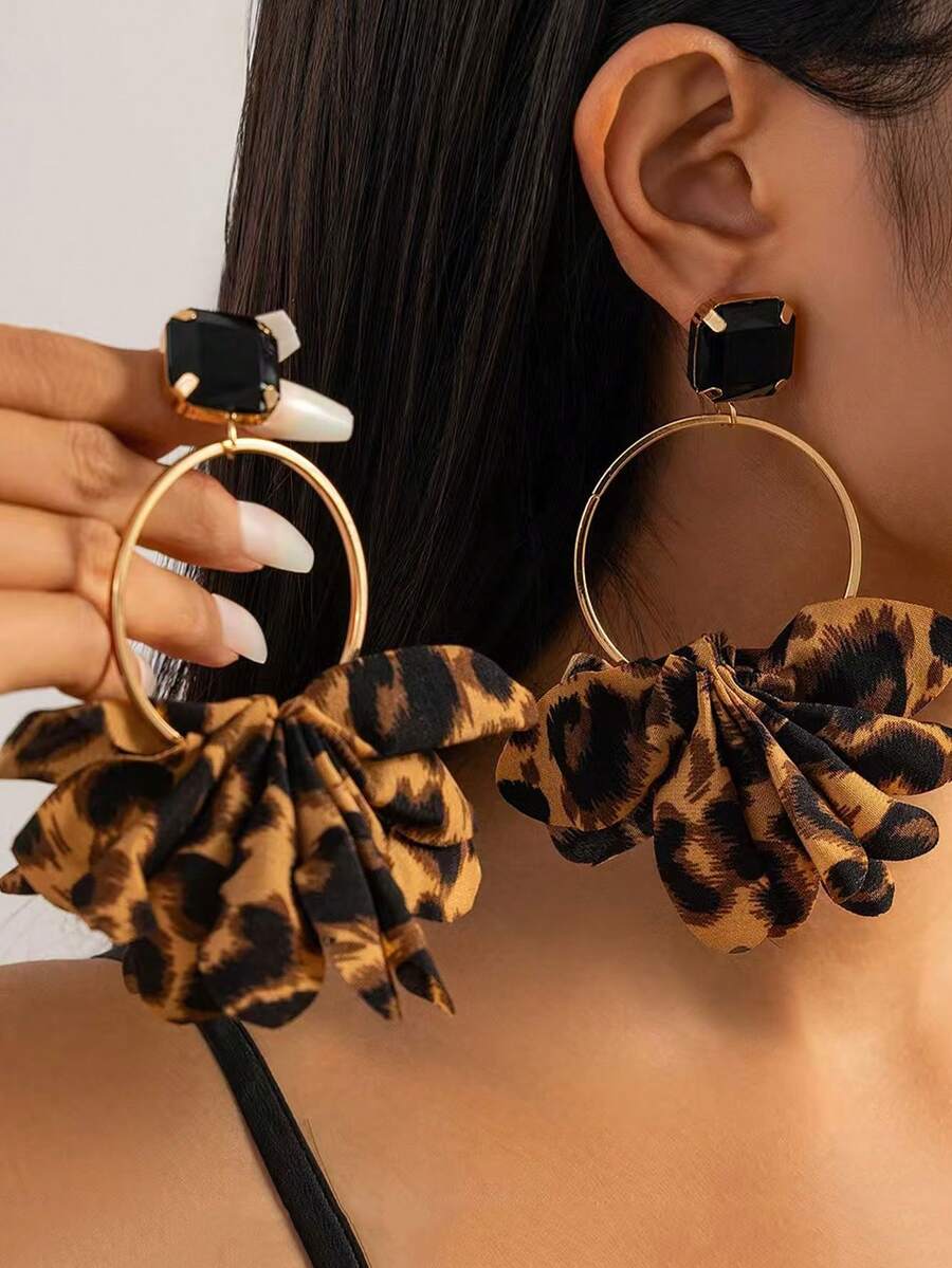 1 Pair Fashion Exaggerated Colorful Leopard Print Fabric Geometric Round Earrings, Women's Fashion Jewelry Suitable For Festivals, Parties, Daily Wear And Weddings - Multicolor - View 1