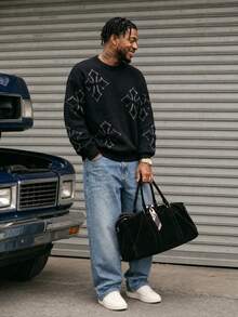 BLACKTOEXIT Men's Crew Neck Drop Shoulder Minimalist Commute Casual Sweater, Autumn/Winter - Black - View 5