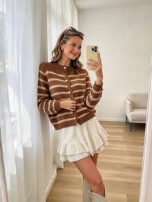 女款復古單排扣休閒可正反穿鬆身圓領拼色針織開襟衫，秋冬衣櫥必備 - 棕色 - 查看 4