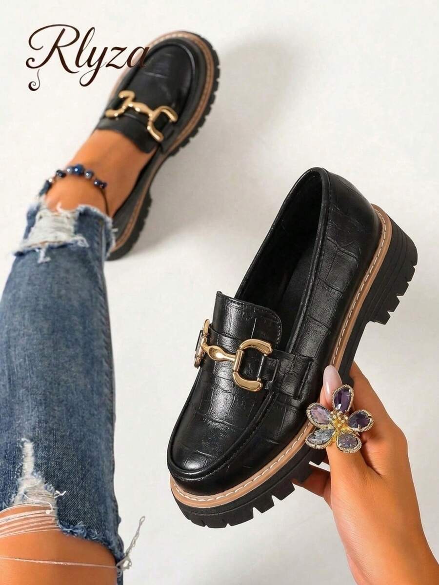 Sepatu Loafer Wanita Gaya Inggris dengan Gesper Logam, Sol Tebal, Sepatu Slip-On Platform Retro, Serbaguna - Hitam - View 1
