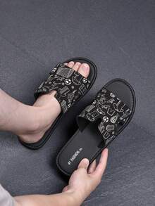Men's Black Random Print Toe Sandals, Wide Footbed Flat Soft Sole Comfortable, Summer Outdoor Beach Casual Sandals, Breathable Non-Slip Versatile, Suitable For Halloween Gift - Black - View 3