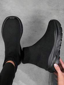 1 Pair Solid Color EVA (Ethylene-Vinyl Acetate Copolymer) Ribbed Knit Casual Sports Women's Shoes, Mid-Top, Suitable For Home Wear In All Seasons - Black - View 1