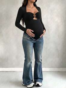 Parara Maternity Long Sleeve Bodysuit, Queen Anne Neckline, Ring Detail, Medium Stretch Fabric - Black - View 3