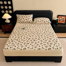 1pc Rabbit Fur Plush Leopard Print Fitted Sheet(Pillowcases Not Included), Soft & Warm Mattress Protector, All‑Around Elastic Design, Comfortable And Durable Home Textile, Bedroom Bedding, Suitable For All Seasons, An Excellent Gift - Off-white - View 5