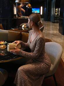 Livesso 秋冬款 U領喇叭袖修身金屬亮片面料優雅女士風中長洋裝 - 棕色 - 查看 5