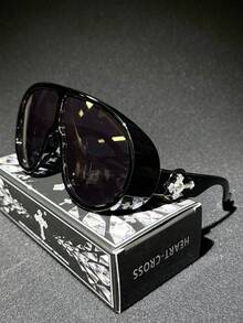 1pc "Diamond Cross Heart" Vintage One-Piece Large Frame Decorative Glasses, Personalized Aviator Integrated Lens, Cross Rhinestone Decorated Black Frame Temple, Punk Style Outfit Accessory, Street Style Versatile Decorative Glasses - Multicolor - View 7