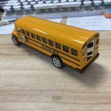 1 Buah (Dikemas dalam Kantong) Mainan Kendaraan Paduan Seng Sebagian - Mainan Bus Sekolah Paduan. Cetakan Die-Casting Paduan Berkualitas Tinggi, Fungsi Tarik Mundur. Kedua Pintu Samping Dapat Dibuka. Mainan Anak-Anak. Cocok untuk Anak Laki-Laki di Atas 3 Tahun. Hadiah. - Kuning - View 7