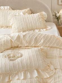 3pcs Skin-Friendly Soft Comfortable Striped Flocked Cream White Ruffle Edge Duvet Cover Set (1*Duvet Cover+2*Pillowcases, Without Inserts), French Country Style, Lady Style, Girly Style, Bohemian Rural Style, Suitable For Bedroom, Guest Room, Boys And Girls Bedding, Machine Washable, All Season Use - Creamy White - View 2