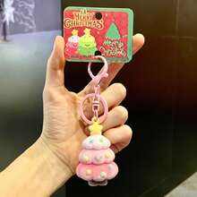 Llavero con colgante de árbol de Navidad flocado, linda decoración navideña, regalo pequeño ideal para Navidad - Adorno de árbol de Navidad aterciopelado - Verde + Caja de metal verde - Ver 6