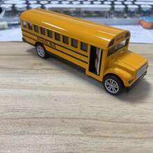 1 Buah (Dikemas dalam Kantong) Mainan Kendaraan Paduan Seng Sebagian - Mainan Bus Sekolah Paduan. Cetakan Die-Casting Paduan Berkualitas Tinggi, Fungsi Tarik Mundur. Kedua Pintu Samping Dapat Dibuka. Mainan Anak-Anak. Cocok untuk Anak Laki-Laki di Atas 3 Tahun. Hadiah. - Kuning - View 10