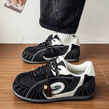 New Men's Colorblock Thick Sole Casual Running Shoes, Breathable, Vintage Street Style, Suitable For All Seasons - Black - View 1