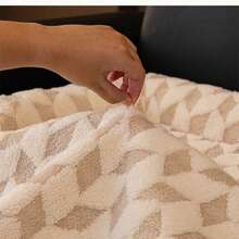 1pc Plush Pet Bed Pad, Sofa Bed, Non-Slip, Washable Sofa Protector With Cushion, Pet Furniture Cover, Suitable For Dogs And Cats - Camel - View 5