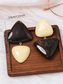 1pc Retro European And American Style Personalized Contrast Color Geometric Triangle Resin Pendant Exaggerated Earrings For Women - Multicolor - View 4