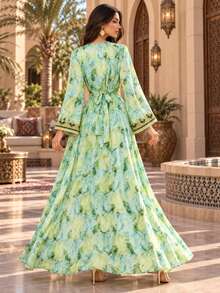 Gaun Wanita Motif Bunga Patchwork dengan Bordir dan Pita - Hijau - View 3