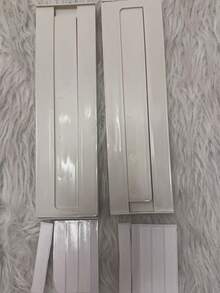 5件組（1個隔板 + 4個黏貼墊）可調節抽屜隔板組，適用於廚房用具/襪子/內衣/桌面抽屜收納，可調節抽屜隔板，耐用塑料可擴展可折疊收納盒 - 彩色 - 查看 14
