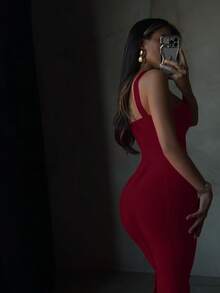 女款性感掛脖酒紅色羅紋中長版緊身繃帶洋裝，優雅夜店晚宴派對禮服，夏季女裝 - 酒紅色 - 查看 6