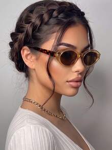 1 Pair Women's Oval Retro Color-Block Personalized Outfit Ins Hot Girl Street Style Fashion Glasses - Through Tea - View 2