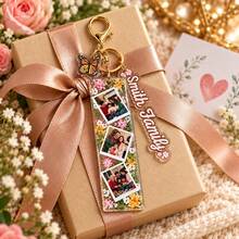 Custom Floral Photo Keychain, Personalized Family Key Chain, Vintage Flower Keychains, Customized Text Stocking Name Tag, Customizable Christmas Gift - Multicolor - View 5