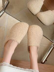 Women's Beige Closed-Toe Fuzzy Slippers, Autumn/Winter Teddy Fleece Warm Indoor/Outdoor Slouchy Slip-On Plush Slippers, Soft And Fluffy - Beige - View 6