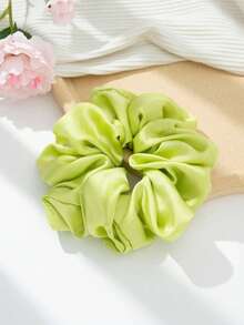 1 Buah Aksesori Rambut Wanita Sederhana dan Modis, Ikat Rambut Scrunchie Warna Polos Satin Ukuran Besar Elegan - Olive Green - View 1