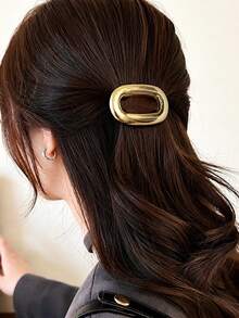A Stylish, Solid-Color, Oval-Shaped, Hollowed-Out Alloy High-End Cool Hair Clip; A Multi-Functional Gold-Plated Hair Accessory For Women. - Gold - View 4