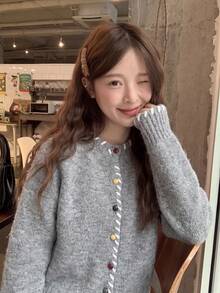 Korean Style Gentle Gray Button-Up Round Neck Long Sleeve Knit Cardigan Sweater, Loose Fit Slimming Design Outerwear Top For Women - Grey - View 4