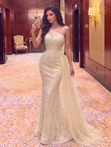Faeriesty Haute Glamour Luxury One-Shoulder Sheer Layered Beaded Formal Evening Gown - Champagne - View 5