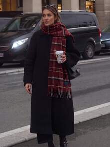 1PC Women's Plaid Tassel Oversized Scarf, Vintage Warm Shawl For Autumn/Winter, Suitable For Daily Commute, Street Shopping, Winter Travel Photography, Indoor Cold Protection - Burgundy - View 1