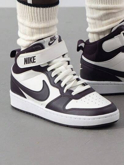 Nike Court Borough 2 Sepatu Sneakers Mid-top GS yang Nyaman, Serbaguna, Sederhana, Ringan, Kasual, dan Anti Selip, Unisex, Hitam dan Putih