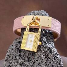 1 buah Jam Tangan Wanita Kulit PU Lembut Pas dengan Casing Paduan Gaya Kunci, Desain Modis dan Unik, Model Quartz - Berwarna merah muda - View 4