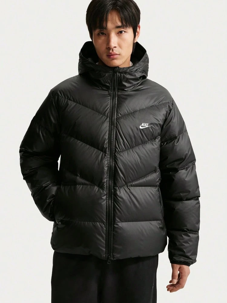 Nike Jaket Olahraga Pria Lengan Panjang Berkerudung dengan Resleting - Hitam - View 1