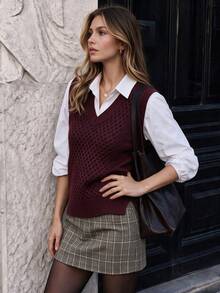 DONICY Women Elegant Burgundy V Neck Knit Vest, Hollow Out Diamond Pattern Sleeveless Cropped Knit Waistcoat - Burgundy - View 6