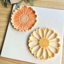 Flower Shaped Jewelry Tray Clay Mold, Jewelry Storage Dish Polymer Clay Mold, DIY Rustic Home Decor Handmade Mold, Soft Clay Jewelry Making Mold - Yellow - View 6