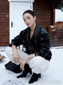 女款黑色皮革夾克，翻領拉鍊飛行員PU夾克，極簡通勤風，適合滑雪度假，秋冬穿搭 - 黑色 - 查看 3
