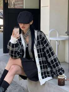 Cardigan Sweater Leher V Motif Kotak-kotak, Kancing Depan, Lengan Panjang, Potongan Longgar, Rajutan Hitam Putih, Atasan Kasual untuk Musim Gugur dan Musim Dingin dengan Kantong - Hitam - View 2