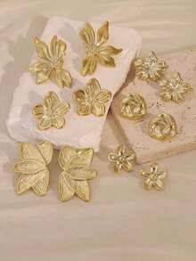 2/12pcs Fashion Stud Earrings Set, Exaggerated Round Twisted Flower Series Earrings, Perfect For Daily Wear, Travel And Vacation, For Women - Gold - View 2
