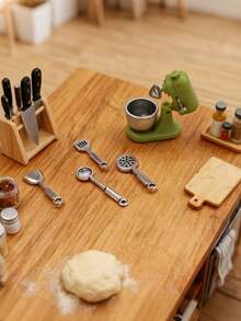 5pcs/Set Christmas Decoration Miniature Kitchen Scene Blender Set, Mini Realistic Blender Figurines, Full Of Fun, Suitable For Free DIY Scene Decoration, Suitable For Kitchen Utensil Enthusiasts Collection, Creative Home/Holiday Decoration, Non-Electric Model Only, Suitable For Ages 14 And Above - Miniature Kitchenware Model - View 4